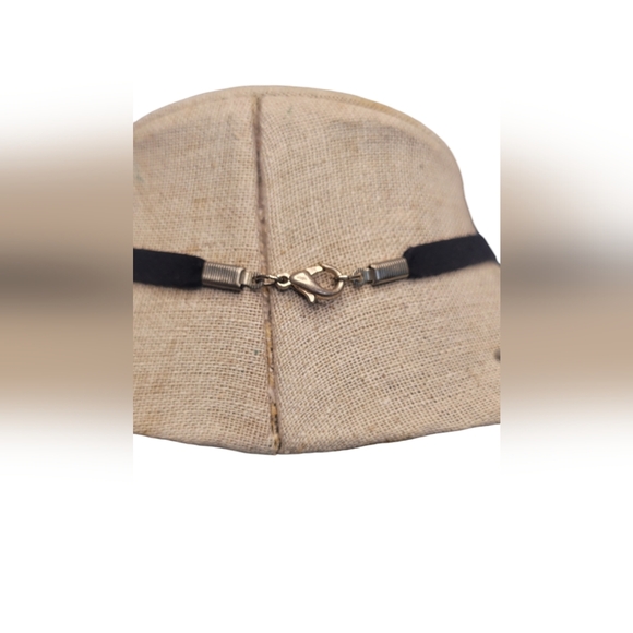 Swirl Bead Necklace - Picture 7 of 9